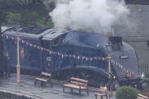 08 July 2023 - 13:23:45
The Sir Nigel Gresley loco arrived in Kingswear in rain.
-------------------------
Locomotive Sir Nigel Gresley in Kingswear